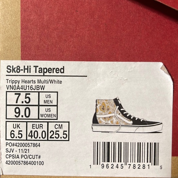 Vans Sk8-Hi Tapered
Trippy Hearts Multi/White
VNOA4U16JBW

WOMEN’S sneakers - Picture 2 of 16
